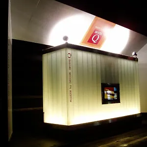 Hotel Q, Tokio